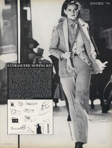 Malignon_US_Vogue_July_1976_02.thumb.jpg.c950b7168a1f0782e04370f871521b78.jpg