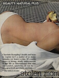 Newton_US_Vogue_July_1976_01.thumb.jpg.afdff3bd63a2177fc78ebf15993df1d3.jpg