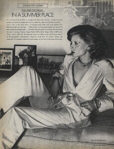 Night_von_Wangenheim_US_Vogue_November_1973_04.thumb.jpg.165b8dc81c18da64ae9c288260e4ae90.jpg