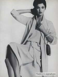 Penn_von_Wangenheim_US_Vogue_February_1977_20.thumb.jpg.af7db0d5b64fa4c43a0022346d6db6cd.jpg