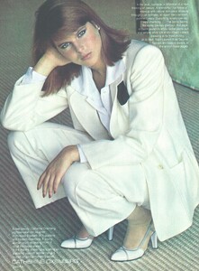 Piel_US_Vogue_November_1979_02.thumb.jpg.14422be7aef5d36ded217456c6ca00ff.jpg