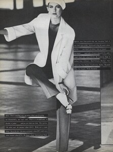 Pulling_US_Vogue_February_1979_01.thumb.jpg.4bcd7f5a8afd646b84fb14836dea2dfd.jpg