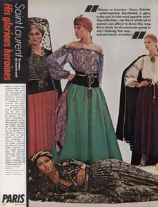 Romance_Michals_US_Vogue_October_1976_03.thumb.jpg.d266e616c11d5c13b8bec41fc0c866fe.jpg