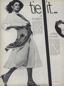 Scarf_Avedon_US_Vogue_March_1977_09.thumb.jpg.9e272705946f126315362c47882af6fe.jpg