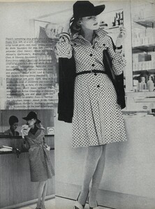Seasons_Pakchanian_US_Vogue_February_1973_08.thumb.jpg.8d7da9d86d1204100a69e19426fd689a.jpg