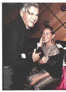 Surreal_Testino_US_Vogue_July_2012_01.thumb.jpg.99989933cac2dabc90fb7e103983d15c.jpg