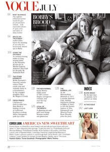 Testino_US_Vogue_July_2012_Cover_Look.thumb.jpg.5d89551a33c8479c831878a83ea61dbb.jpg