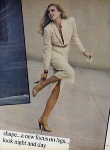 Unbeat_Blanch_US_Vogue_January_1979_04.thumb.jpg.63ef5fb31e3f71216c24e8c33cf9828d.jpg
