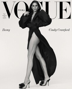Vogue-Polska-11-2022a.jpg