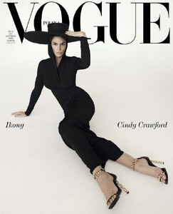 Vogue-Polska-11-2022b.jpg