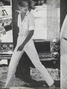 What_Elgort_US_Vogue_June_1976_01.thumb.jpg.a1b627d433ce19cbd361562025ec0d93.jpg