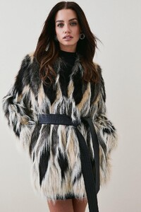 beige-petite-jacquard-faux-fur-pu-belted-coat-.jpeg