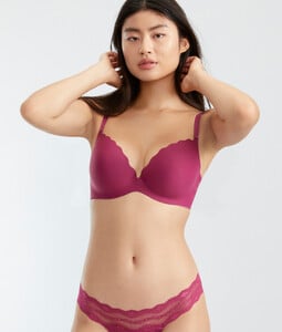 bte932182f2_raspberrycoulis1_x.jpg