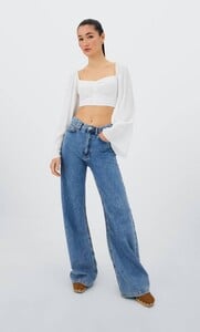 flared-long-sleeve-blouse-white-womens-stradivarius-tops-bodysuits_1.thumb.jpg.c0ec46807f5ee3ce2161c140b6cd5b4a.jpg