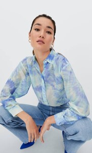 flowing-shirt-sky-blue-womens-stradivarius-shirts-blouses_1.thumb.jpg.df46730a91d5ca0f96efe08cc748f7d8.jpg