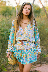 forgetmenot_arnhem_aw21-002.thumb.jpg.5150af1203b1fe2ccdffd965732c3390.jpg