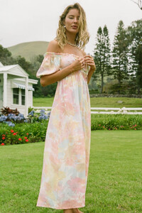 glayds_dress_a_1200x1200.thumb.jpg.4de1b22cfff258669f474b5bfc5efca7.jpg