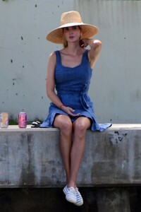 ivanka-trump-in-a-blue-dress-and-wide-brimmed-sun-hat-miami-08-21-2022-7.jpg