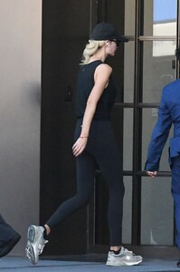 ivanka-trump-in-black-athletic-clothing-miami-10-27-2022-1.jpg