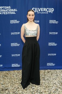 kaitlyn-dever-at-30th-annual-hamptons-international-film-festival-10-09-2022-5.jpg