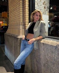 katebock_312226802_218528403844911_2738594073941627992_n.jpg