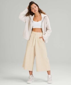 lululemon-rippled-wide-leg-super-high-rise-crop-white-opal-047748-363809.jpg