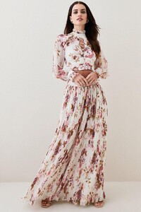 lydia-millen-petite-floral-ruffle-blouse-2.jpeg