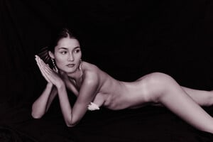 maxmotel_sw_dunya-navabi_aug19-2021_13_on-black_nude_3712.thumb.jpg.df77a992246db58b2a34fd69fb8edee8.jpg