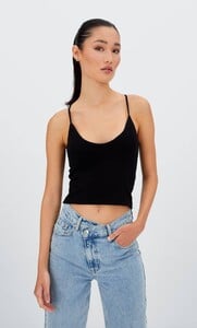 pack-of-2-strappy-stops-with-seam-details-black-womens-stradivarius-tops-bodysuits_2.thumb.jpg.040bf521351e98a03a6a809f53c0963c.jpg
