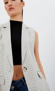 rustic-waistcoat-electric-blue-womens-stradivarius-jackets_2.thumb.jpg.317673443d47ec49395cc9f6e9dd16b2.jpg