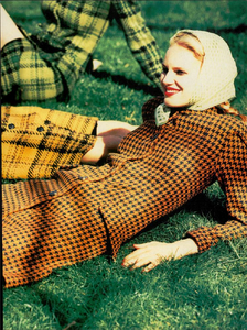 von_Unwerth_Vogue_Italia_October_1996_02.thumb.png.d0fc8f2b67d3381fe115109e2ebf5064.png