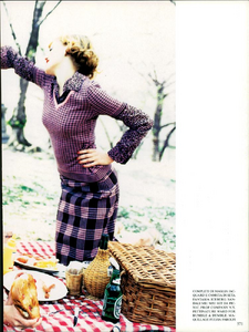 von_Unwerth_Vogue_Italia_October_1996_18.thumb.png.f487be6f9b83df37511e78e45afbe8ed.png
