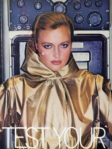 von_Wangenheim_US_Vogue_December_1976_01.thumb.jpg.795f651aa2511ebd3bffa47e6db0d286.jpg