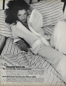 von_Wangenheim_US_Vogue_May_1973_09.thumb.jpg.37a4f1759a3e33f316237c40d79d1e7e.jpg