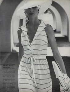 von_Wangenheim_US_Vogue_May_1973_11.thumb.jpg.b82e920a09b9c474a253b1afa8b52d7b.jpg