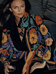 von_Wangenheim_US_Vogue_September_1976_02.thumb.jpg.a1d6d268b56205c8ce4393a4d406f69f.jpg