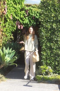 whitney-port-at-andy-lecompte-salon-in-west-hollywood-10-27-2022-3.jpg