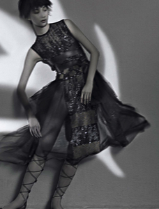 yue-ning-by-sarah-moon-for-vogue-italia-september-2014-5.thumb.png.9f0a16982bc678d74760ddaeb9c3a5a2.png