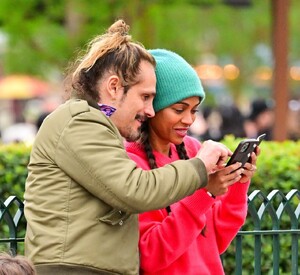 zoe-saldana-at-disneyland-04-02-2022-0.jpg