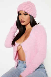10-07-22Studio4_TH_DJ_15-02-11_46_400548H_Pink_R_0251_JB.jpg