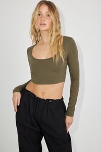 100069604_0KZ_alt1_1920x2880.jpg