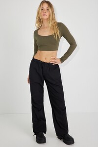 100069604_0KZ_alt2_1920x2880.jpg