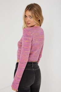 100077923_5TV_alt2_1920x2880.jpg