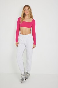 100079150_2W8_1920x2880.jpg