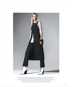 1218144147_Harper_27s_Bazaar_USA_2012-08(dragged)7.thumb.jpg.023f5f4ee4b47f664887a69c903ce9a6.jpg