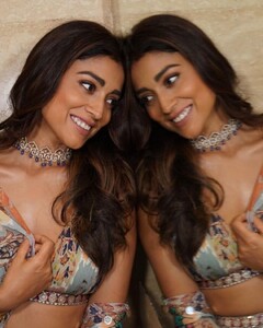 Shriya Saran (6).jpg