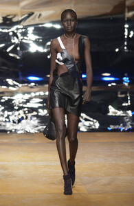 1693756569_alekwekep034.thumb.jpg.df04f52ef67f432280b40e34ce455ca2.jpg