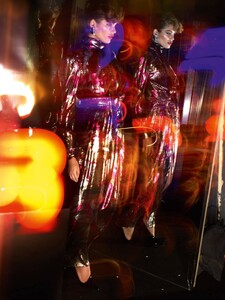 1844708182_Mert__Marcus_Vogue_Paris_March_2017_06.thumb.jpg.b5bf7a912fcef1038cf41d7f1fb2cce4.jpg
