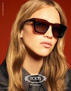 Tods eyewear 2022.jpg