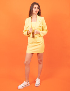 1CC557940-amarillo.jpg